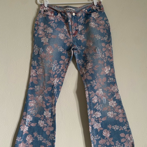 Vintage Low-Rise Joe Boxer Pink Flower Print Flare Distressed Blue Jeans - Picture 1 of 8